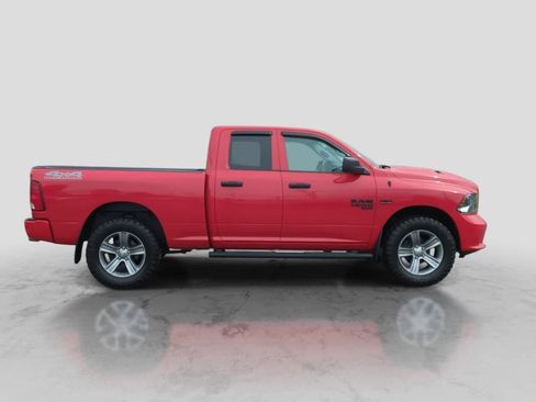 Used 2019 RAM 1500 Express w/ Wheel & Sound Group AWD/4WD image 9