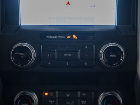 Used 2019 Ford F150 King Ranch w/ Equipment Group 601A Luxury image 33