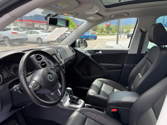 Used 2017 Volkswagen Tiguan Wolfsburg Edition AWD/4WD image 24