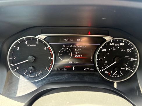 Used 2023 Nissan Rogue SV AWD/4WD image 25
