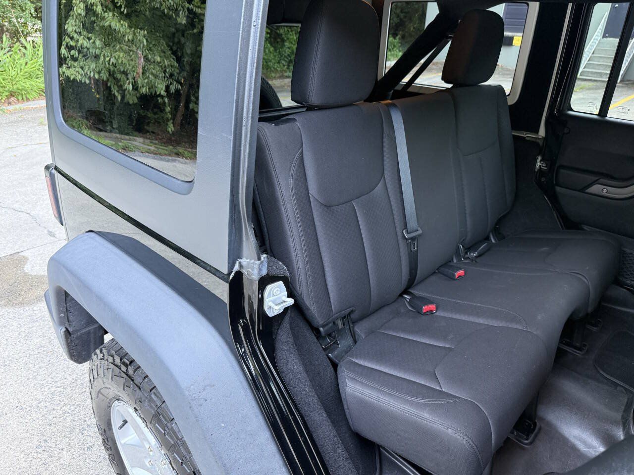 Used 2017 Jeep Wrangler Unlimited Sport w/ Quick Order Package 23S AWD/4WD image 27