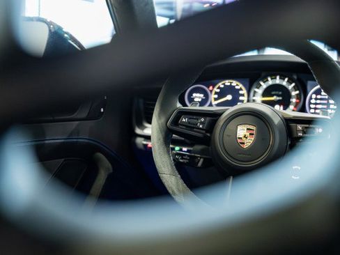 Used 2024 Porsche 911 GT3 image 30