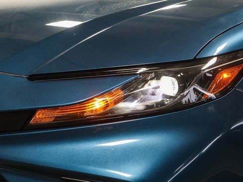 New 2026 Toyota Camry SE image 7