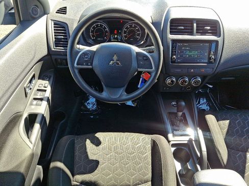 Used 2024 Mitsubishi Outlander Sport SE image 12