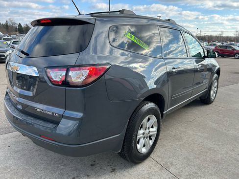 Used 2014 Chevrolet Traverse LS image 5
