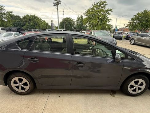 Used 2015 Toyota Prius Three FWD image 7