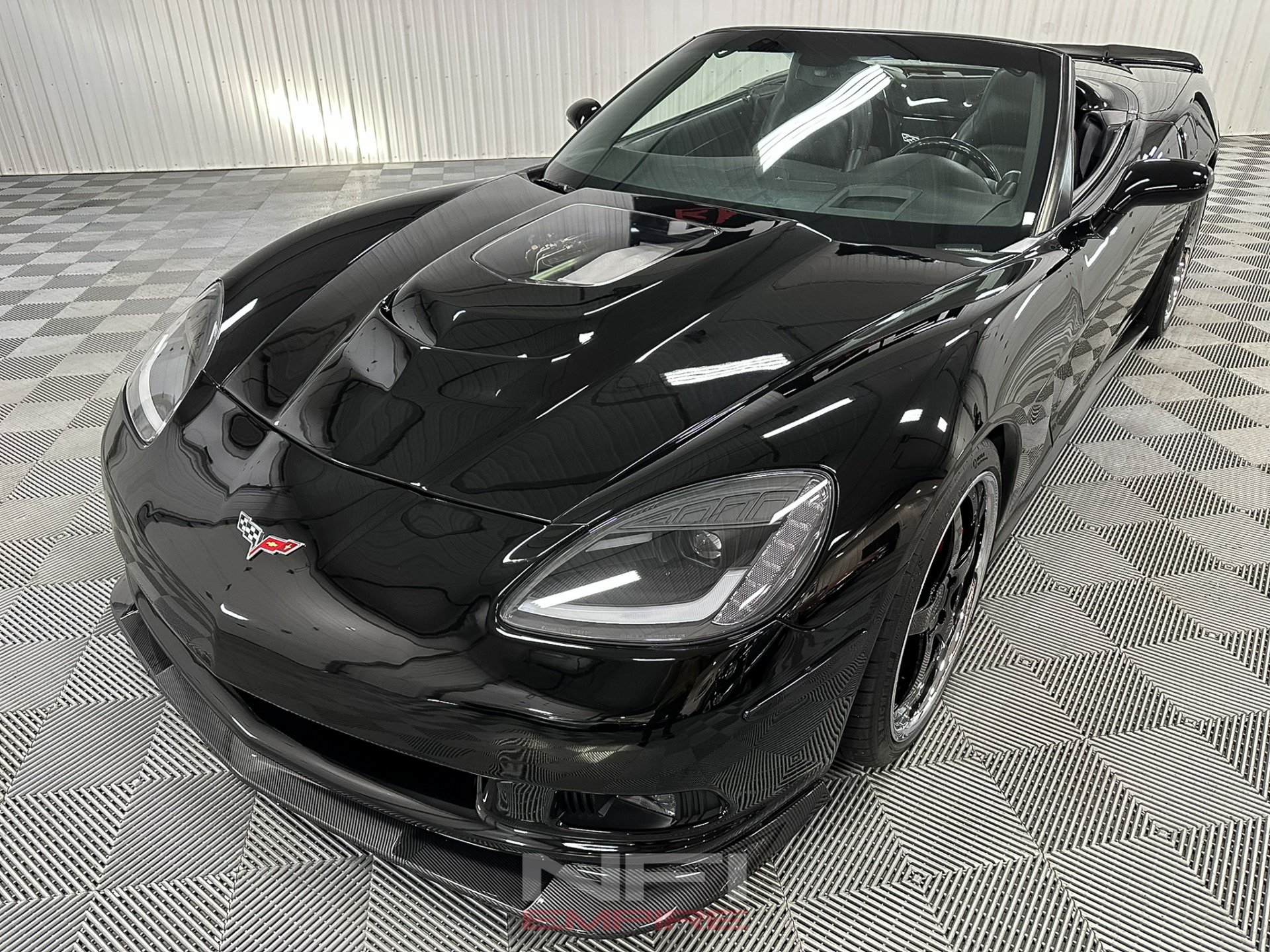 Used 2006 Chevrolet Corvette Coupe w/ Preferred Equipment Group RWD image 5