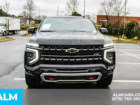 Used 2025 Chevrolet Tahoe Z71 w/ Z71 Off-Road Package AWD/4WD image 9
