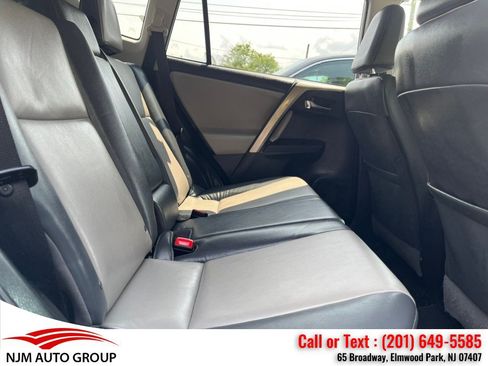 Used 2015 Toyota RAV4 Limited AWD/4WD image 36