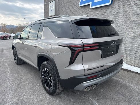 New 2026 Chevrolet Traverse Z71 w/ Enhanced Driving Package AWD/4WD image 4
