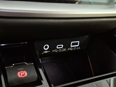 Certified 2025 Subaru Legacy Premium AWD/4WD image 21