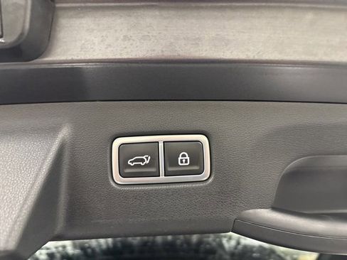 Used 2023 Kia Sorento SX Prestige image 14