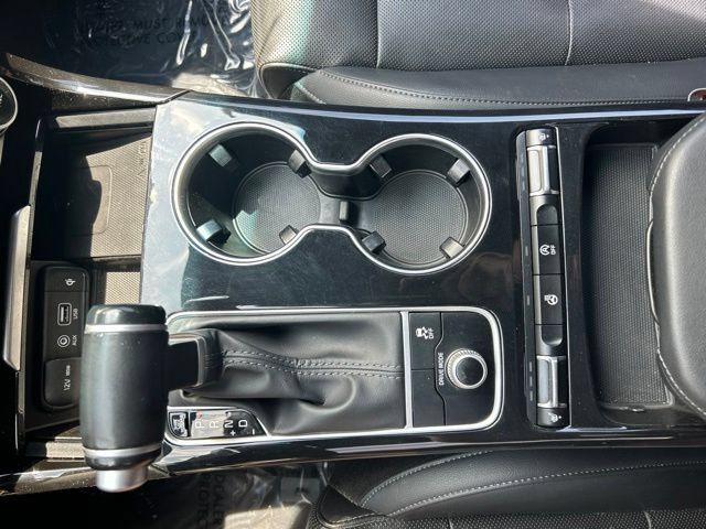 Used 2020 Kia Stinger GT-Line AWD/4WD image 23