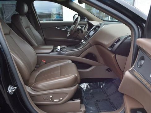 Used 2018 Lincoln MKX Reserve w/ Driver Assistance Package AWD/4WD image 49