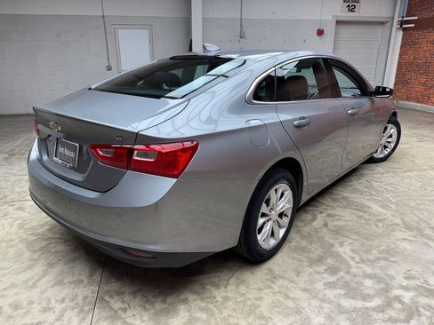 Used 2025 Chevrolet Malibu LT FWD image 5
