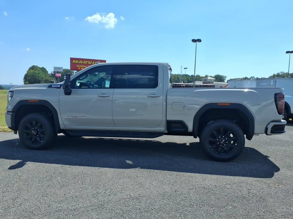 New 2026 GMC Sierra 2500 AT4 w/ Max Trailering Package AWD/4WD image 4