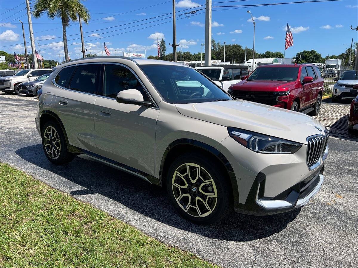 Used 2026 BMW X1 xDrive28i w/ Convenience Package AWD/4WD image 4
