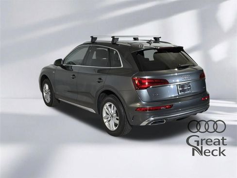 Used 2023 Audi Q5 2.0T Premium w/ Convenience Package AWD/4WD image 8
