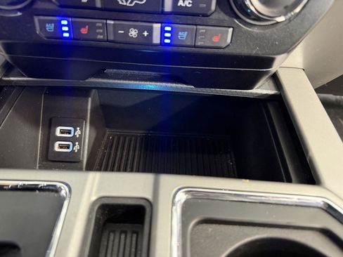 Used 2017 Ford F150 Lariat AWD/4WD image 26