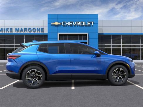 New 2026 Chevrolet Equinox EV LT image 5