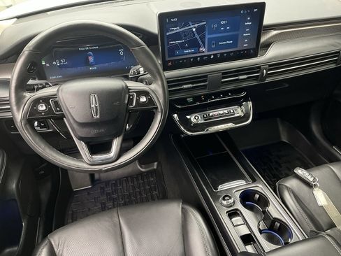 Used 2024 Lincoln Corsair Reserve w/ Equipment Group 201A image 15