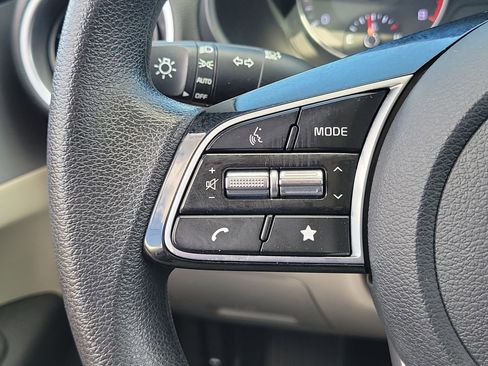 Used 2022 Kia Forte LXS w/ LXS Technology Package image 27