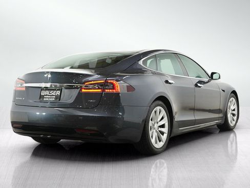 Used 2016 Tesla Model S 70D AWD/4WD image 5