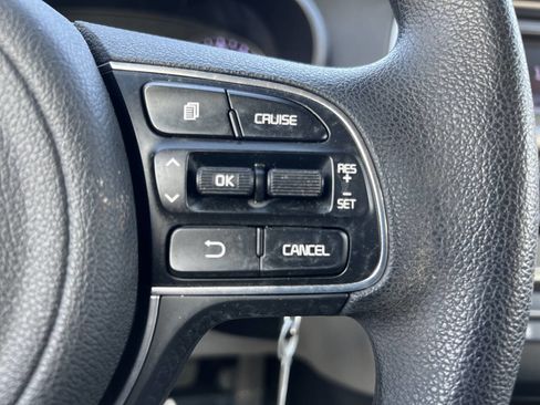 Used 2016 Kia Optima LX image 19