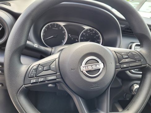 New 2025 Nissan Kicks Play S w/ Interior Electronics Package image 17