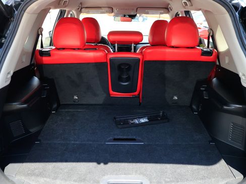 Used 2019 Nissan Rogue SV image 28