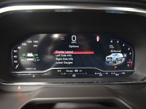 Used 2024 GMC Yukon XL SLT image 32