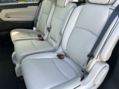 New 2026 Honda Odyssey Touring image 12