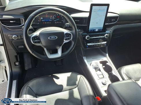 Used 2023 Ford Explorer Limited w/ Limited Technology Package AWD/4WD image 17