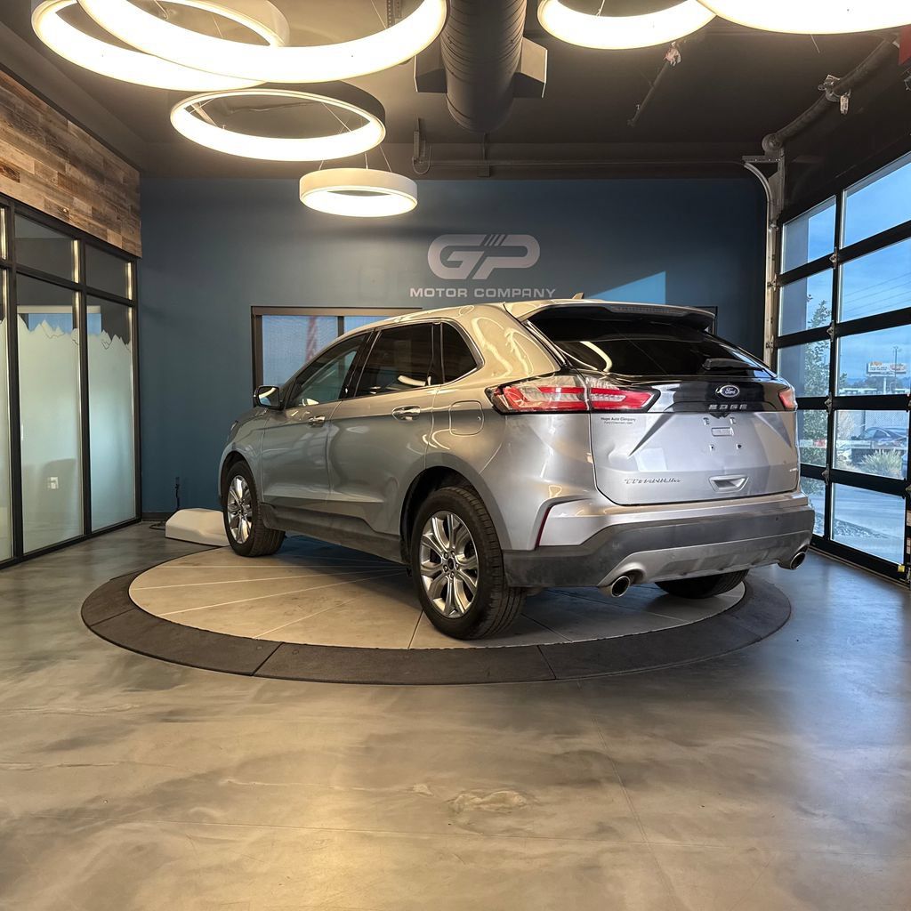 Used 2024 Ford Edge Titanium AWD/4WD image 5