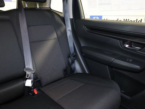 Used 2025 Honda CR-V LX image 12