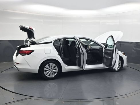 Used 2025 Nissan Sentra S FWD image 42