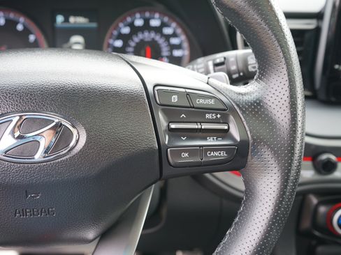 Used 2020 Hyundai Veloster Turbo FWD image 27