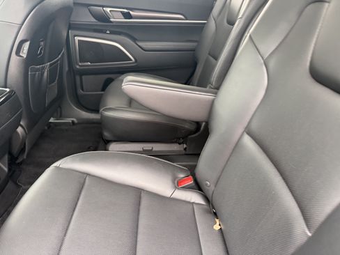 Certified 2024 Kia Telluride S FWD image 18