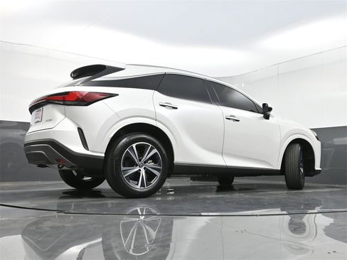 Used 2023 Lexus RX 350 Premium image 31