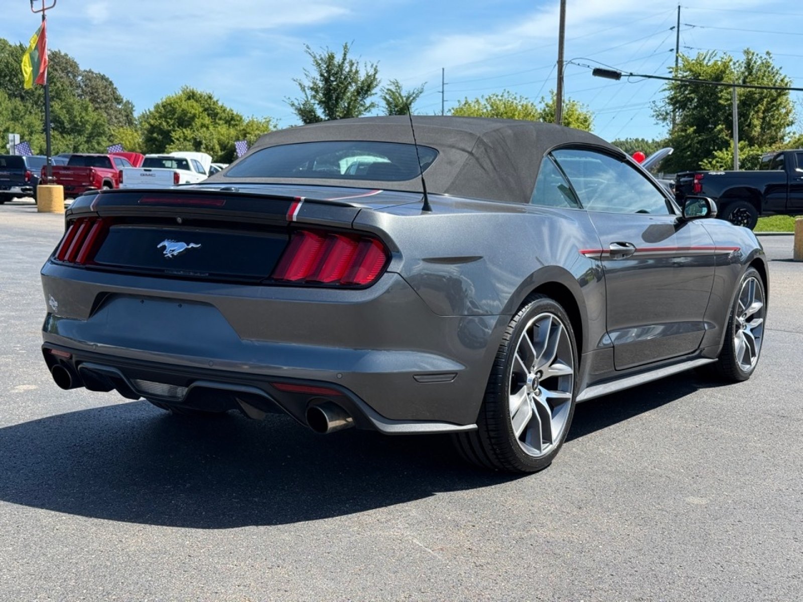 Used 2015 Ford Mustang Premium RWD image 8