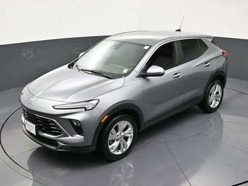 Used 2026 Buick Encore GX Preferred AWD/4WD image 16