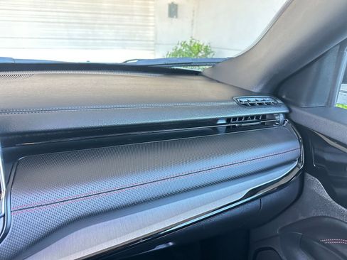 Used 2025 Jeep Compass Trailhawk w/ Trailer Tow Group image 35