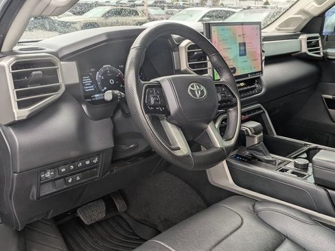 Used 2024 Toyota Tundra Limited AWD/4WD image 33