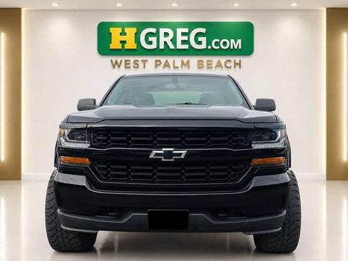 Used 2018 Chevrolet Silverado 1500 Custom w/ Custom Convenience Package RWD image 7