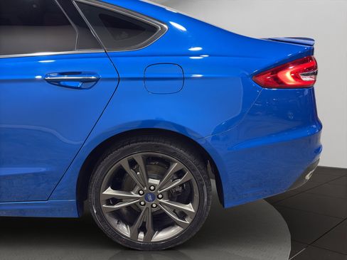 Used 2020 Ford Fusion Titanium image 26