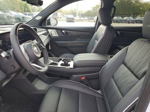 New 2026 Buick Enclave Avenir w/ Super Cruise Package FWD image 19