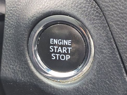 Used 2020 Toyota RAV4 XLE Premium image 36