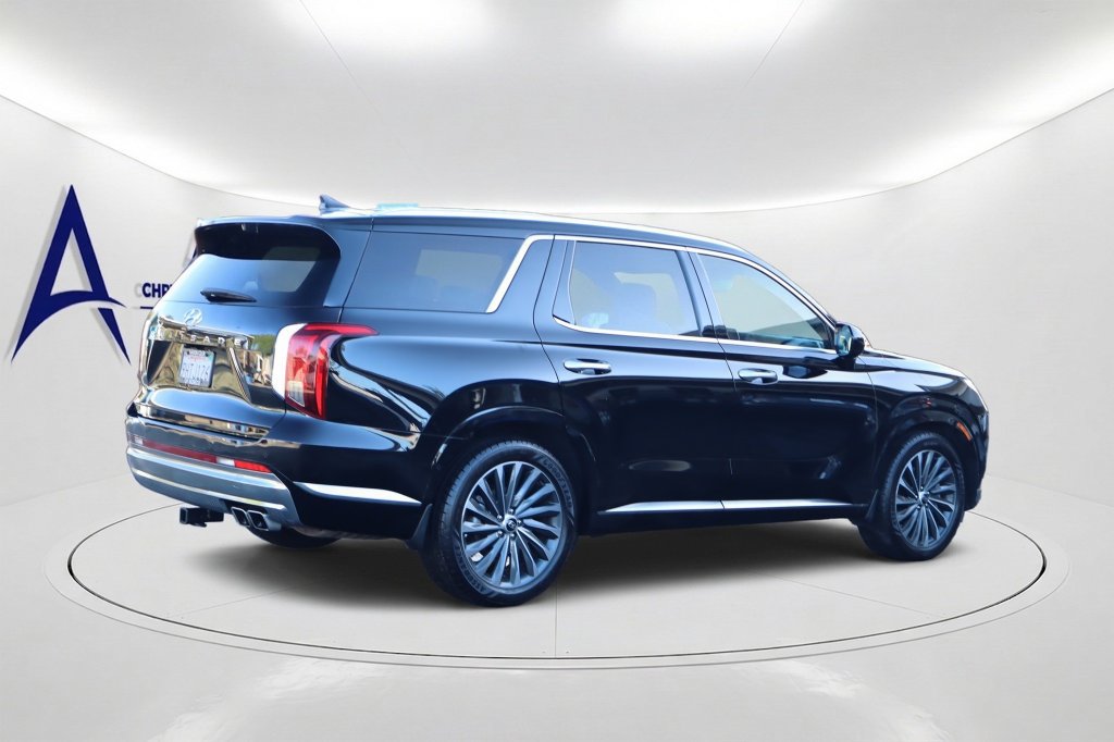 Used 2023 Hyundai Palisade Calligraphy FWD image 4