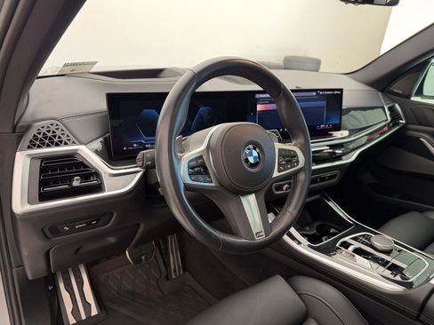 Certified 2024 BMW X5 xDrive40i w/ M Sport Package AWD/4WD image 4