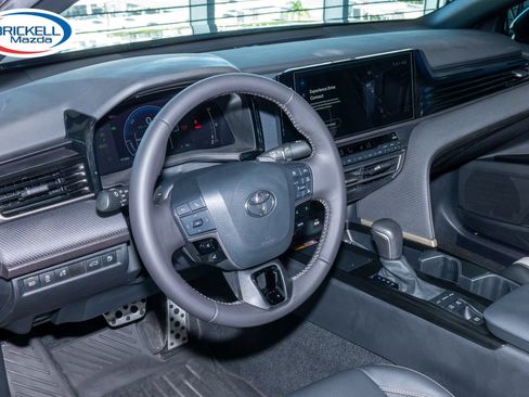 Used 2025 Toyota Camry SE w/ Multimedia Upgrade Package FWD image 15